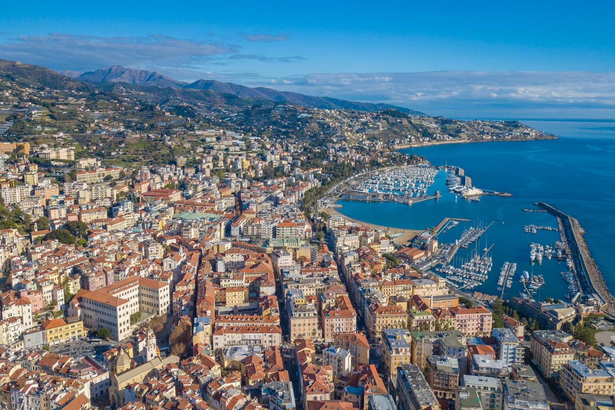 Caratteristico Appartamento In Centro - Happy Rentals Sanremo Eksteriør billede