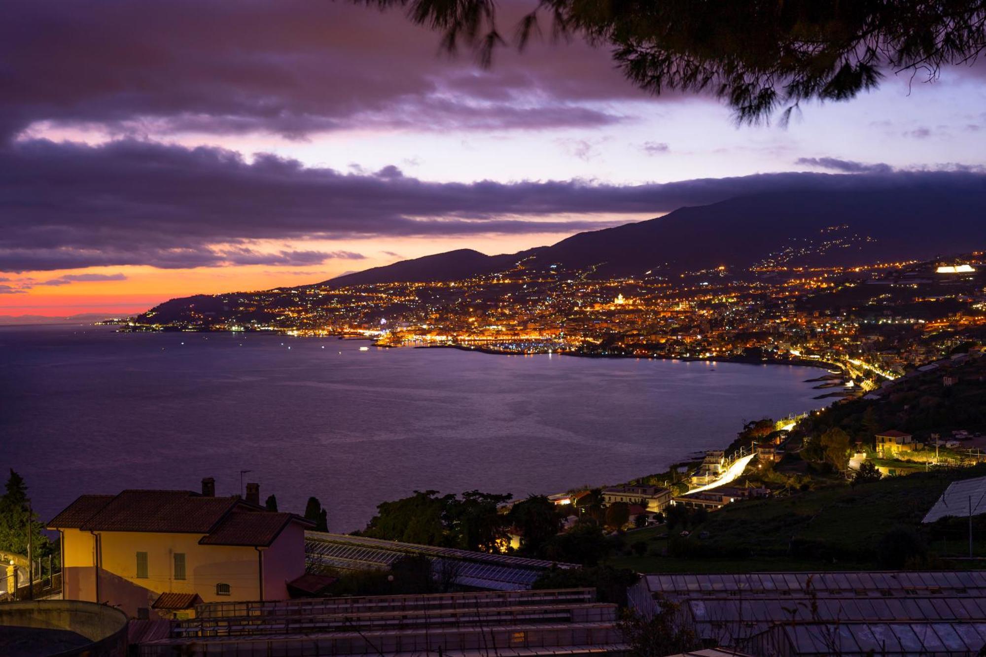 Caratteristico Appartamento In Centro - Happy Rentals Sanremo Eksteriør billede